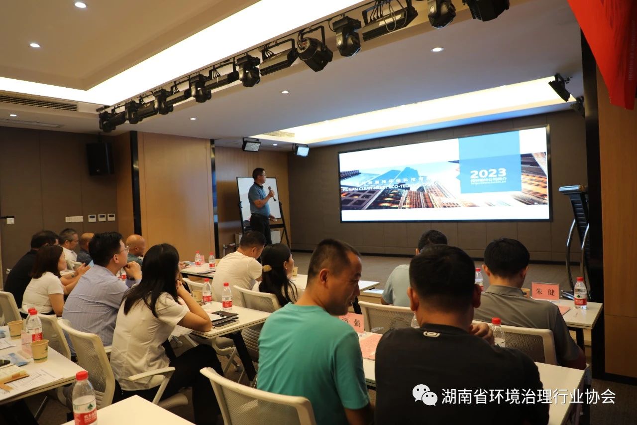 1698738294337581.jpg 210.jpg