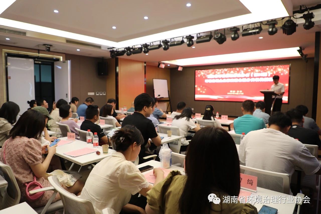 1698738363207089.jpg 215.jpg